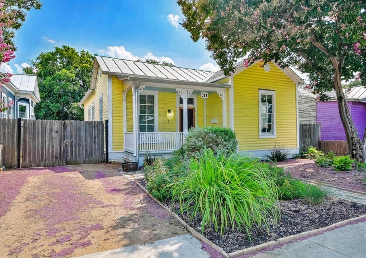 Downtown Historic 2Bdrm, Walk To Riverwalk, Alamo; Beautifully Renovated! ซานอันโตนิโอ ภายนอก รูปภาพ